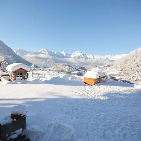 In Arzl-wald With Mountain Views Apartman
